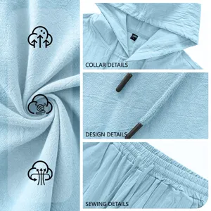 Felpa con cappuccio e pantaloni azzurri uomo dettaglio, tessuto morbido e lacci regolabili.