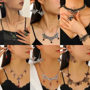 Spinnennetz Fledermaus Kreuz Schmuck Halskette Ohrringe Rheinstein Legierung Gothic Halloween Kostüm Retro Punk Stil Damen