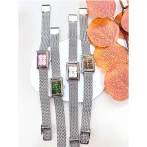 Γυναικείο ορθογώνιο ρολόι χαλαζία KOUSHI με μπρασελέ πλέγματος και κομψό καντράν.