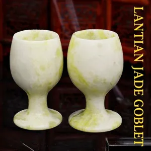 Coppia calici in giada Lantian naturale, bicchiere da vino in pietra verde per decorazione tavola.