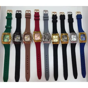 GALAXY quartz horloge set met siliconen band, vierkante metalen kast en dubbele kalender.