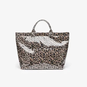 Leopard print transparent waterproof tote bag surface texture detail and handle design.