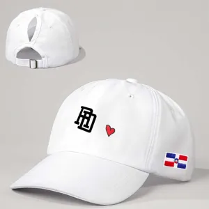 Weißes Ponytail-Baseballcap mit RD-Stickerei und Flaggen-Patch, verstellbare Outdoor-Mütze.