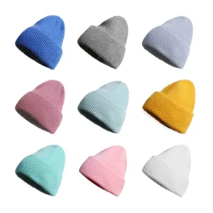 Bonnet en Tricot pour Femme en Mélange de Poils de Lapin Bonnet d'Hiver à Revers Côtelé Doux Chaud Protection des Oreilles sans Bord Couvre-Chef Décontracté Cadeau