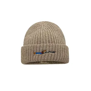 Mignon chapeau en tricot brodé de chien bonnet d'hiver chaud pour femmes couples décontracté