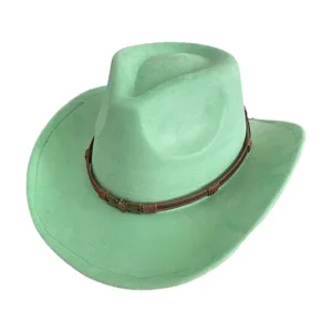 Vue détaillée chapeau cowboy suédine verte, chapeau jazz rétro avec boucle tête de mort.
