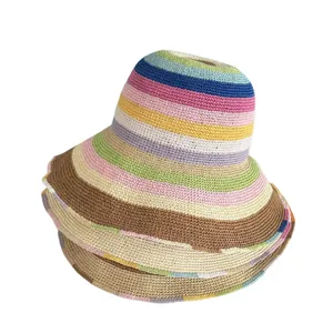 Bunter gestreifter Häkel-Fischerhut, handgemachter Strohhut für Damen, sommerlicher Sonnenschutzhut.