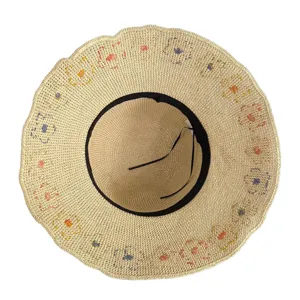 Geflochtener Strohhut für Damen, breite Krempe Sommer Strandhut mit bunten Blumen.