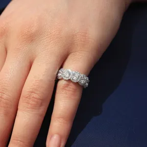 Vintage halo ronde diamant eeuwigheidsring, volledige zirkoon stapelbare ring voor dames.