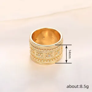 Anillo vintage dorado ancho con textura grabada compleja y acentos de piedra brillantes 14mm