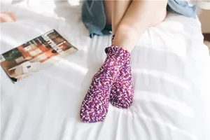 Gemütliche flauschige Korallenfleece Wintersocken, dicke warme Plüsch Haussocken Detail.