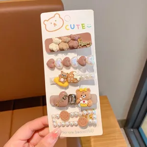 Set di graziosi fermagli per capelli marroni da bambina con orsetto perle e cuori per acconciature