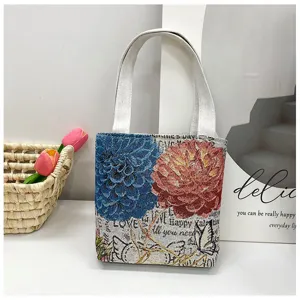 Υφασμάτινη τσάντα χειρός με εντυπωσιακό floral σχέδιο, κομψή τσάντα ώμου καθημερινής χρήσης.
