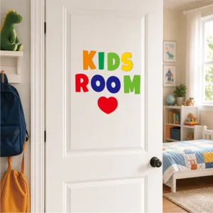 Adesivi con lettere in legno colorate KIDS ROOM e cuore per decorare porte della cameretta.