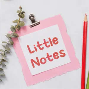 Stickers de lettres pailletees Little Notes sur carte rose avec jolis accessoires pour loisirs.