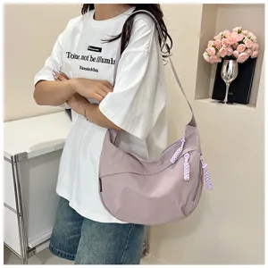 Sac à bandoulière décontracté en nylon uni pour femme, sac croissant minimaliste tendance.