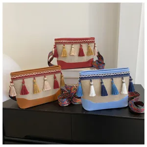 Sac à bandoulière en toile de style ethnique avec pampilles colorées et PU pour femmes