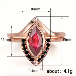 Detaillierte Ansicht der genauen Abmessungen vom Roségold Marquise Ring Set mit Ziersteinen