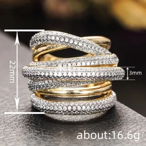 Luxurioeser zweifarbiger Zirkonia Mehrschicht Ring im Old Money Stil, 22mm, 16.6g.