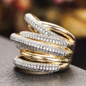 Atemberaubender mehrreihiger breiter Pavé-Ring mit zweifarbiger Plattierung für Damen.