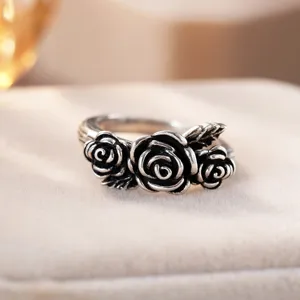 Vintage oxidized silver rose ring for women, rococo style niche jewelry single ring.