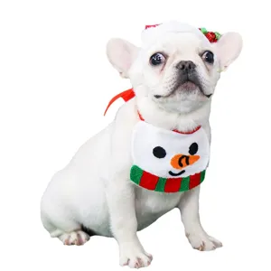 Simpatico set bavaglino e cappello di Natale per animali domestici, cani e gatti, festa.