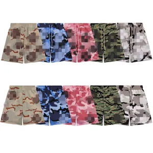 Casual camouflage shorts for men and women, elastic drawstring waist, trendy style.
