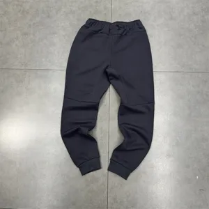 Casual fleece sweatpants for men and women, comfortable high street style casual trousers.