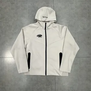 Men's fleece full-zip hoodie street style casual outerwear with hood and pockets.