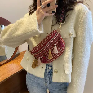 Gewebte Tweed Umhängetasche für Damen, stilvolle ethnische Brusttasche mit bunten Quasten.