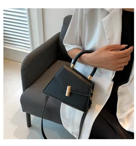Borsa a mano strutturata in tinta unita con chiusura metallica, elegante borsa da donna.