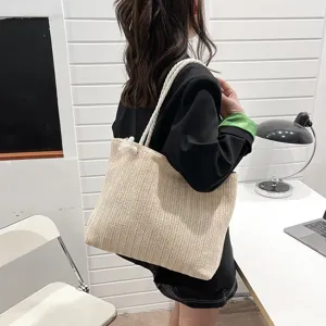 Grosse Kapazitat Stroh gewebte Schulter-Tote-Tasche fur Damen, stilvolle Sommer Freizeittasche.