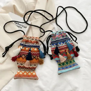 Style Ethnique Toile Sac Bandoulière Pour Femmes Sac Seau Tissé à Glands Motif Géométrique Coloré Sac à Main Quotidien Décontracté