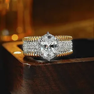 Elegante anillo de metal bicolor con circonitas y bordes acanalados para mujer, chic.
