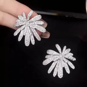 Luxus Kupfer Strass Blume Ohrstecker Platinsilber Funkelnde Feuerwerk Geometrische Ohrringe Für Frauen Bankett Party Schmuck