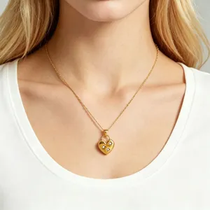 Collier Pendentif Cœur en Acier Inoxydable 304 Vintage Français Plaqué Or 18K avec Strass Colorés Bijoux pour Femmes