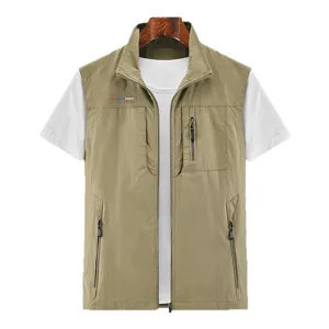 Men's casual multi-pocket quick-drying tactical vest, lightweight outdoor workwear sleeveless jacket.