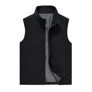 Men casual outdoor tactical vest multi-pocket black sleeveless jacket for hiking camping.