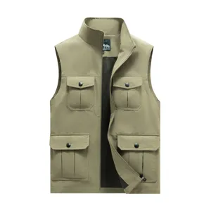 Men's outdoor utility vest with multi-pockets, casual sleeveless jacket for fishing and hiking.