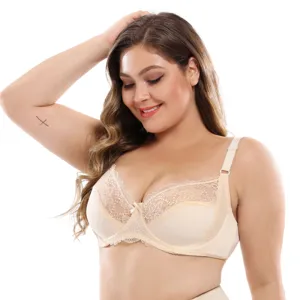 Dettaglio reggiseno coppe intere in pizzo, comodo supporto, elegante design beige.
