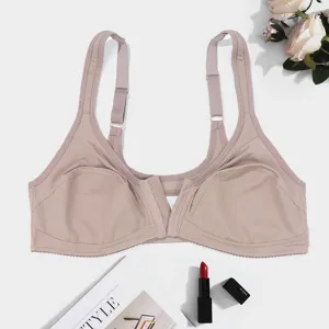Bequemer bügelloser BH in Übergröße mit Frontverschluss und Full Cup in Nude für Damen.