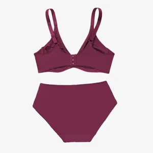 Plus size smooth bra and panties set, comfortable thin underwire lingerie for women.