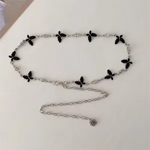 Cintura a catena in metallo con farfalla da donna, accessorio elegante per abiti estivi.