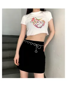Gedetailleerd overzicht van de stijlvolle zilveren hartjes kettingriem, taille accessoire.