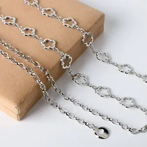 Silver metal flower waist chain, chic clover link decorative belt for women's dresses.