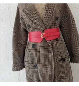 Breiter roter Elastikgürtel für Damen, stilvoller Taillengürtel für Mäntel Pullover.