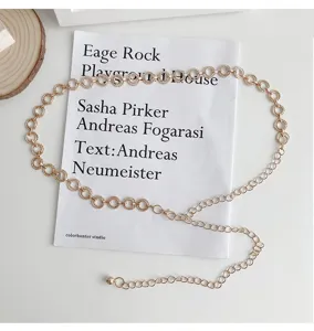 Gouden metalen tailleketting met holle ringen, elegante decoratieve riem voor jurken.