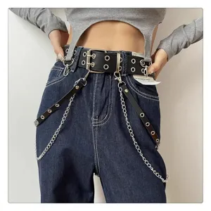 Schwarzer PU-Ledergürtel im Punk-Stil mit Ketten und Ösen, modisches Taillen-Detail für Frauen.