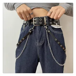 Schwarzer Punk Ledergürtel mit doppelten Ösen, Metallketten und Riemendetails für Streetwear.