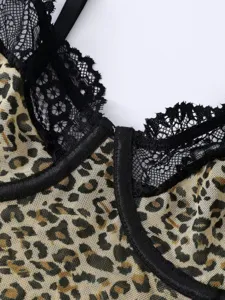 Sexy leopard print lace bustier detail camisole, elegant women fashion streetwear top apparel.